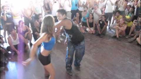 Adilio & Tracy - Zouk Demo - Porto Seguro Congress - 2011