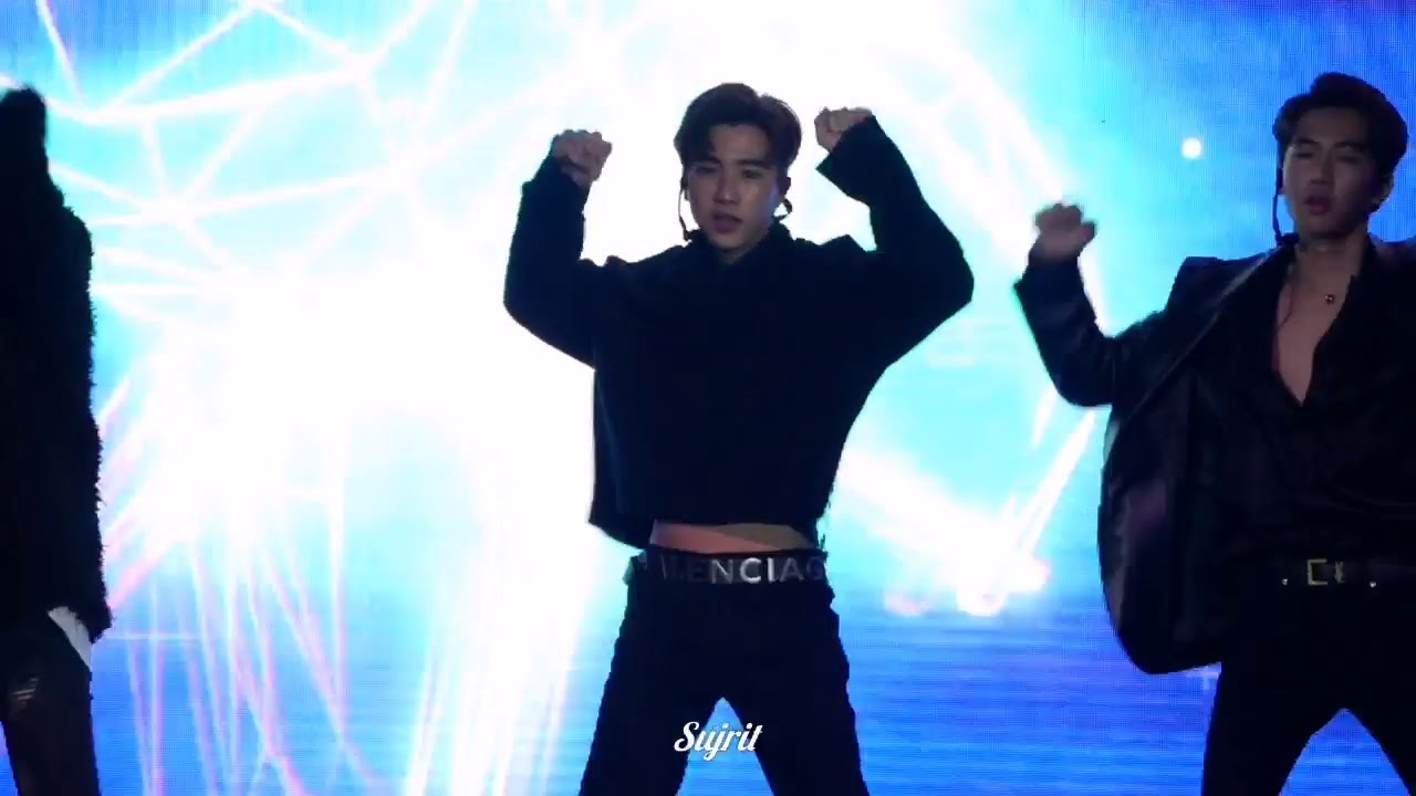 28.04.19 #เพิร์ธ​ #PerthTanapon #TEMPTFANMEETING2019 Opening Show : 6 Good boys Cover dance