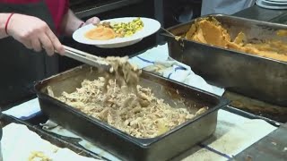 Mountain View business celebrates Thanksgiving with free meals