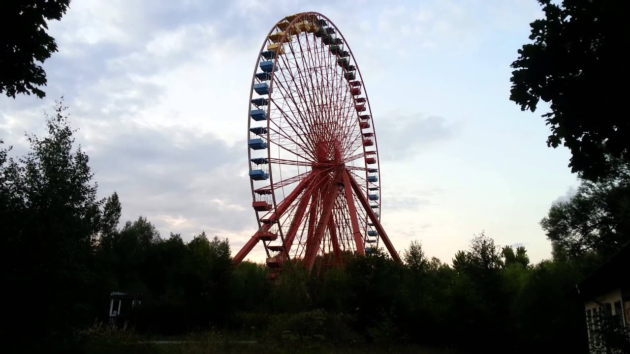 Abandoned Ferris Wheel Spinning