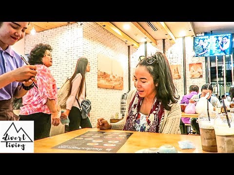 BANGKOK FAMOUS NOODLE | CHEAP EAT, BOAT NOODLE, TRAFFIC IN BANGKOK, CHEAP ICED COFFEE |