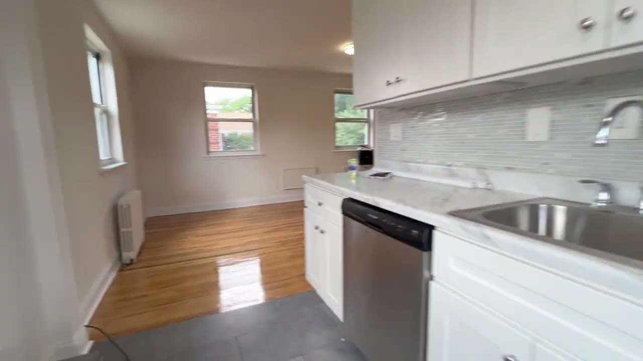 Oakland Gardens 1 Bedroom