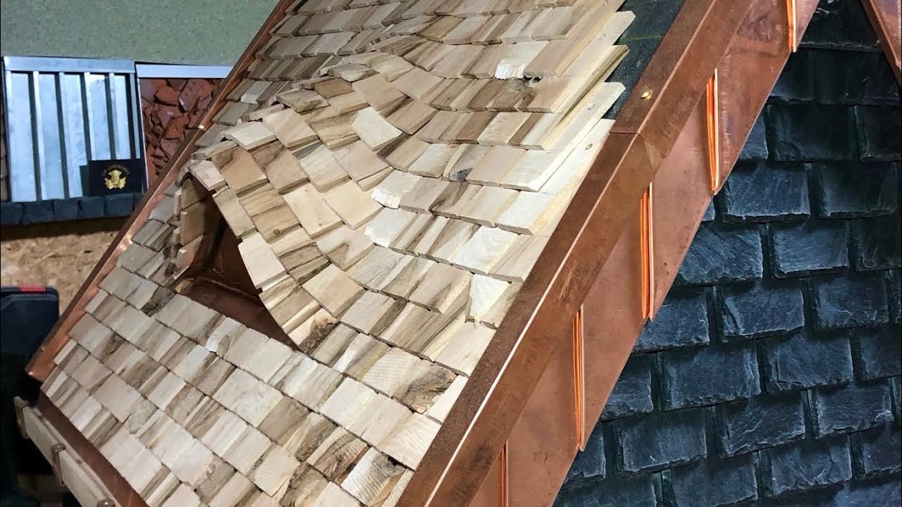 Birdhouse Roof with Dormer Window