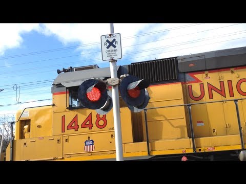 Illinois Railway Museum S Railroad Crossing Signals Youtube - old type of a swedish railroad crossing roblox