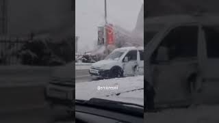 Kar Yağışı Etkisini Gösterdi. İlk Maddi Hasarlı Kaza Meydana Geldi. Ş