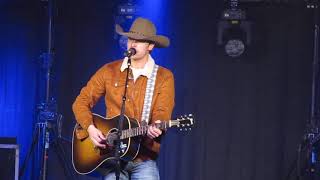 Randall King at Nashville Palace - &quot;Keep Her On The Line&quot;
