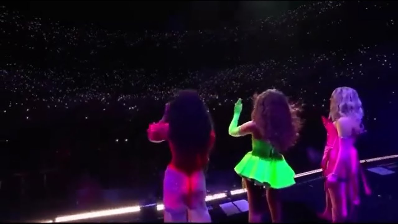 Little Mix Confetti Tour DVD (Global Livestream) Secret Love Song