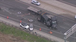 Crash involving 2 semis shuts down portion of I-55 in Darien