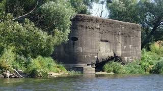 1935  verbunkertes Stauwehr sichert Grenze nach Polen