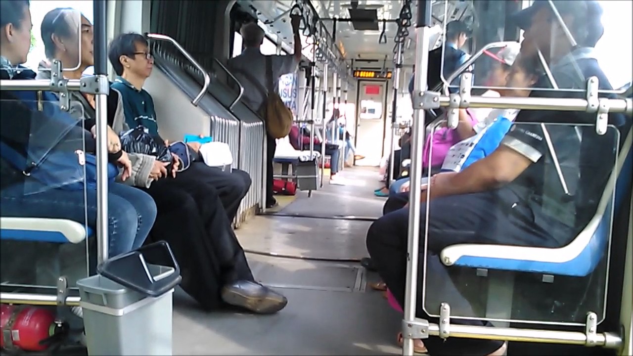 TransJakarta Zhong Tong LCK6180GC CNG (Damri 5049)