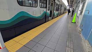 Seattle Link Light Rail: 2 Line Lynnwood City Center Train at Northgate Station