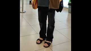 מטופל לאחר החלפת שתי הברכיים