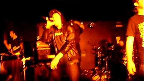 Hollywood Undead - Bottle and A Gun.AVI