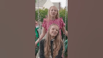 Zou je ook vanaf de schommel kunnen zingen? #zingen #girls #singing #POPZ #shorts