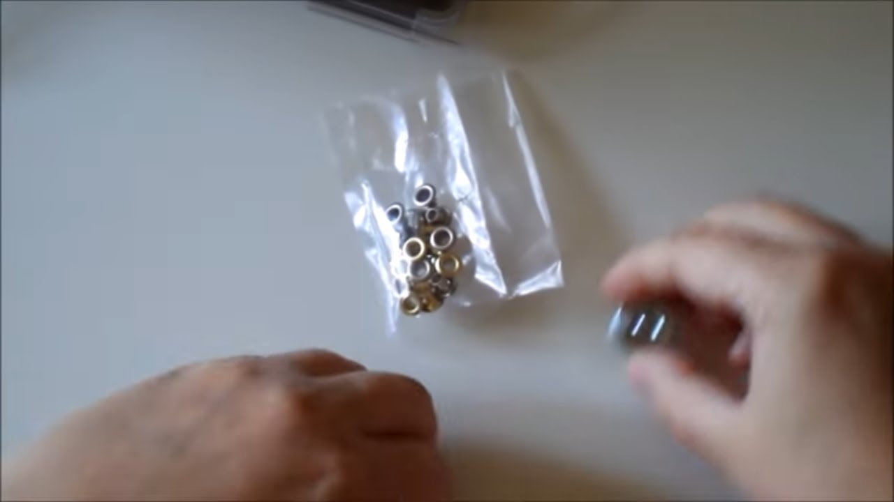 Come applicare occhielli per tende