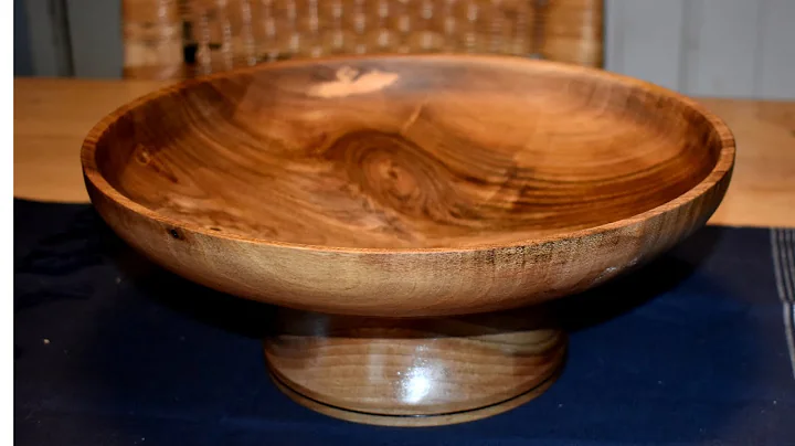 Woodturning a Pedestal Bowl for my Sister.