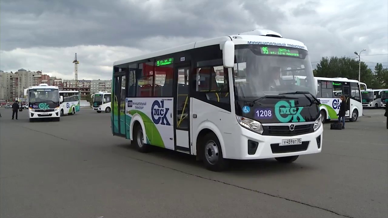 В Омске на маршруты вышли 50 автобусов из новой партии