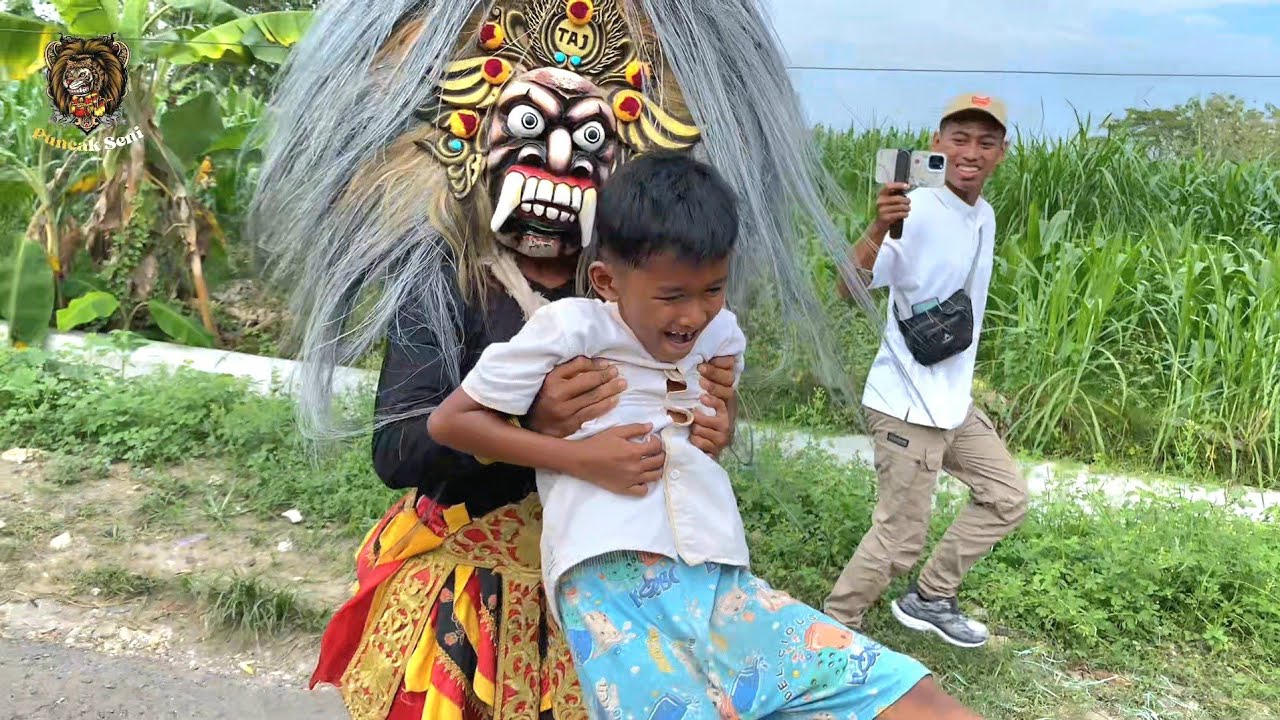 Ngakak Banget !! Pengejek Ditangkap Buto Ngamuk - Arak arakan Barongan TARUNO ADI JOYO live Bangsri
