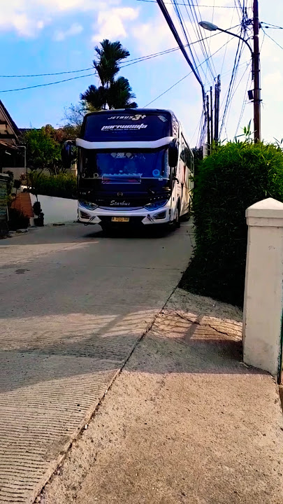 BASURI CHICKEN DANCE BUS STARBUS 'SHE BONTOT' #shorts #short #basuri