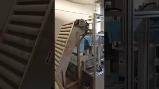 automatic cup sorting machine with feeder|YQ cups sorter with counting system for sleeve labeler