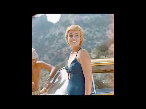 Разделись в кадре:Лютаева,