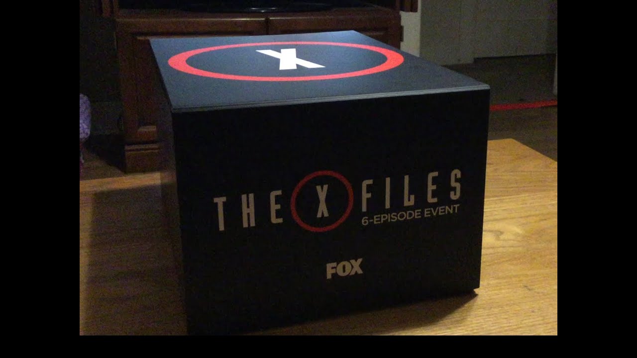 The X Files Super Fan Gift Box Unboxing YouTube
