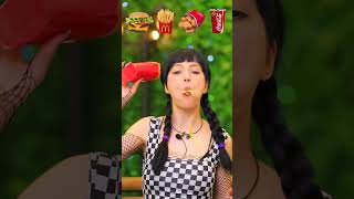 Wednesday ile Emoji Yeme Mücadelesi! #şort #asmr #shorts