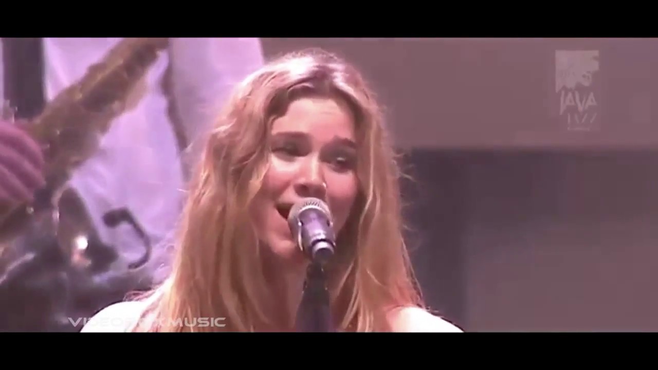 Joss Stone Tell Me What We’re Gonna Do Now Graham Norton Show 2007 (HD 720p) YouTube
