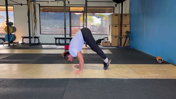 Floating Pike Push Up