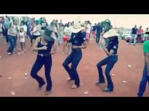 Meninas Dançando Forró Boys