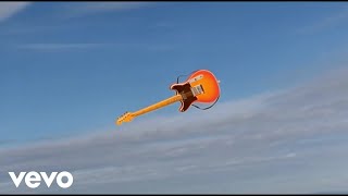 Download Lagu E V A D I V A - Out There MP3