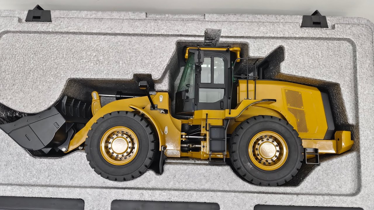 EP1/2 รถตักเอวอ่อนระบบไฮดรอลิค รุ่น Kabolite K966-100 สนใจ 0859321161