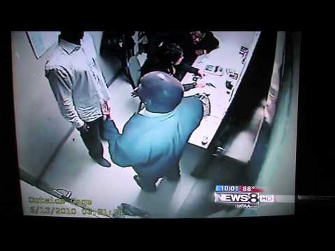 Vince Young Fight at Strip Club - HIGH DEF!!