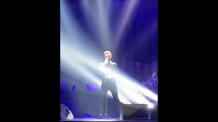 Atif Aslam Energetic Performance at - Coca-Cola Arena Dubai 11 February 2022