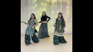 Thumbnail of London Thumakda Dance || Wedding Choreography by Niyat #Shorts