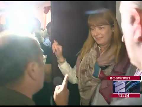 სანდრა რულოვსს განცხადების გაკეთების საშუალება არ მისცეს