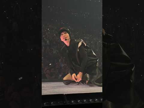 Look At Gaga Looking All Her Fans