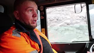 картинка: Один день из жизни водителя карьерного самосвала