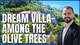 Villa with sea view and swimming pool for sale in Terzorio, Liguria