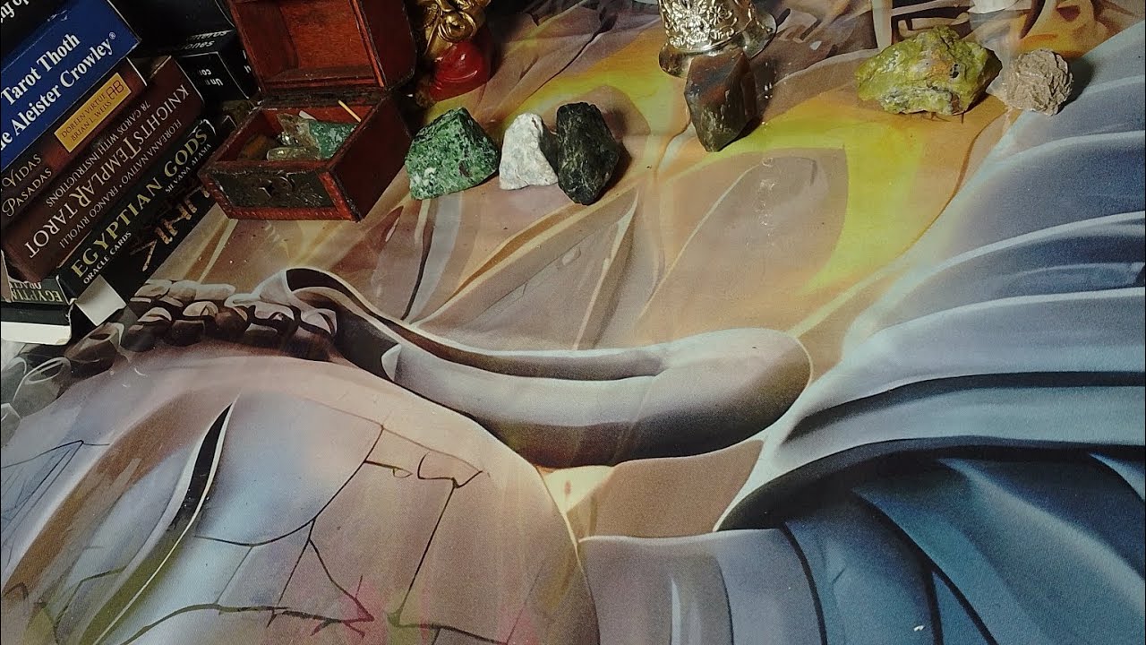 ESTA REUNIENDO GENTE PARA DAÑARTE.  TE VIENEN BUENAS NOTICIAS.#astrology #tarot 