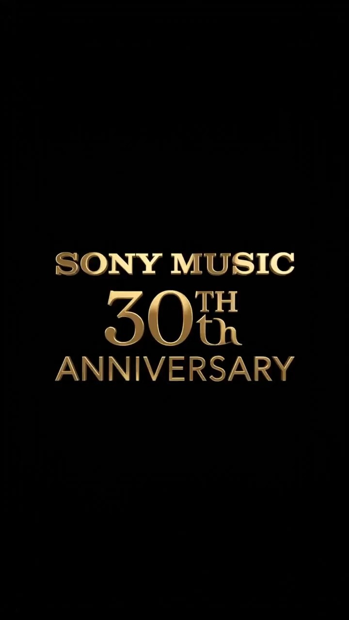 【初回仕様】AAA15th Anniversary Music clip Sony music video 30th Anniversary version 2 - YouTube