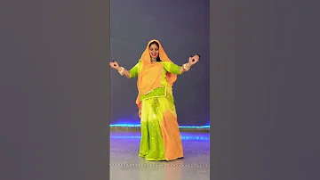 Pili Lugdi || #rajasthan #dance #shortvideo #ghoomar #rajasthaniculture @kalpanabhatirajasthani