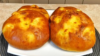 Soft focaccins stuffed with cheese: easy and very soft recipe! 🧀🥚 Easy and quick recipes screenshot 4