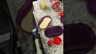 Tupperware Flip Flop cake in Tupperware Breakfast Maker pt 3