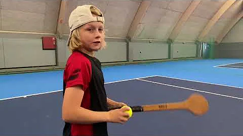 Louis Valentin   practising with the MSV Tennis Po...