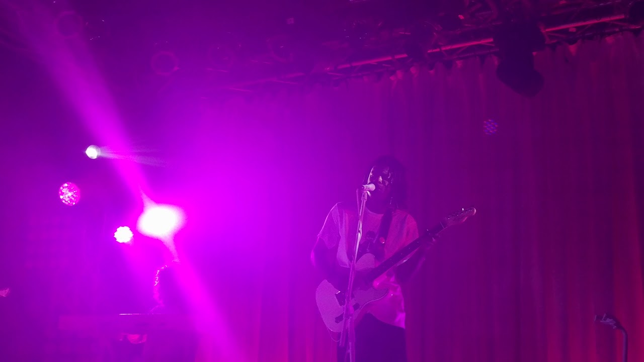 Daniel Caesar - Best Part LIVE @ Highline Ballroom - YouTube