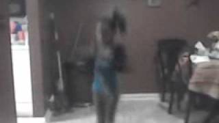 Fatinah Puting Her Feet To Her Hed 030