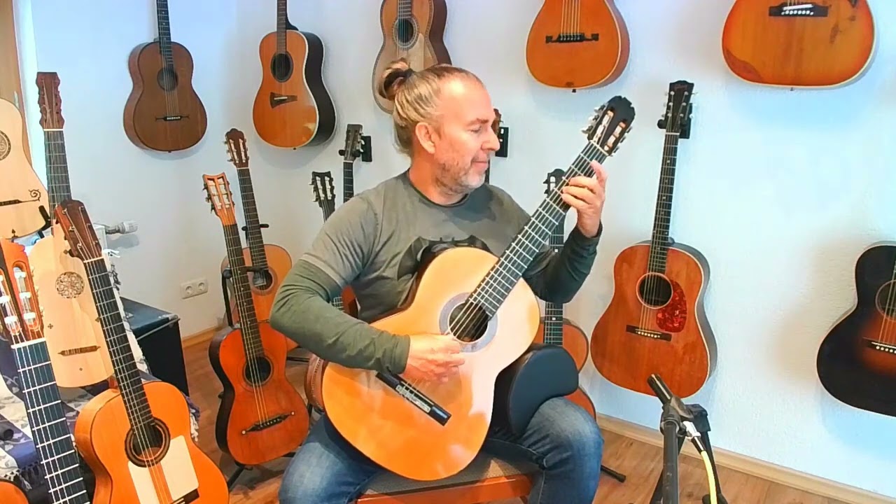 Manuel Rodriguez Sr. handmade classical guitar 1958 - high end and handmade classical guitar