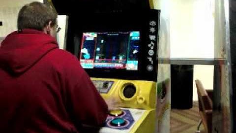 Insane Hand-DDR-Like guy @ Animarathon 8