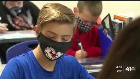 KSHB visits Gateway 6th Grade Center using hybrid teaching